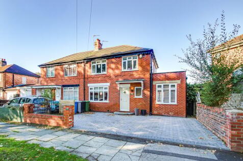 Southgate, Flixton, Manchester, M41
