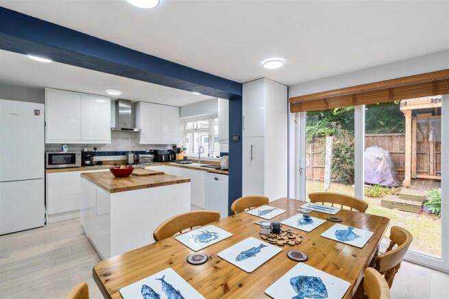 Kitchen/Dining Room