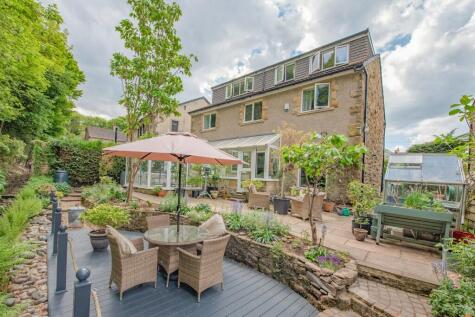 2 Hall Court, Sutton-in-Craven BD20 7NF