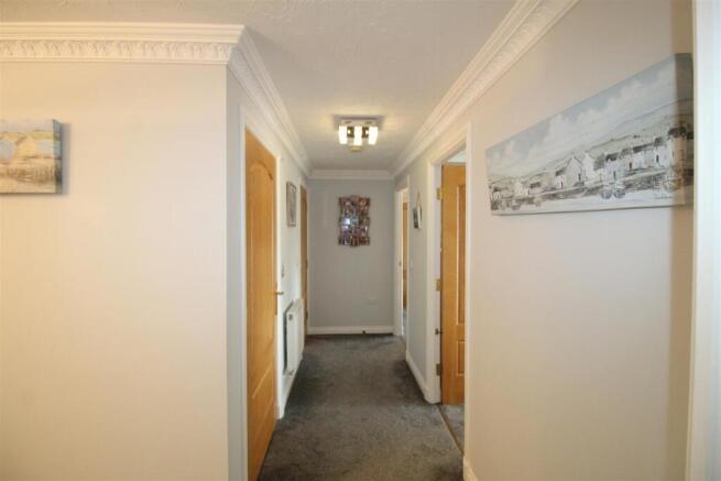 Gleneagles, 19, hallway.JPG