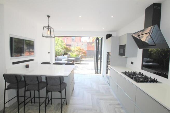 Park Rd, 50A, kitchen new.JPG