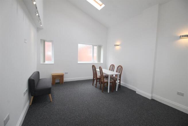 Duckworth Buildings, flat 7, lounge.JPG