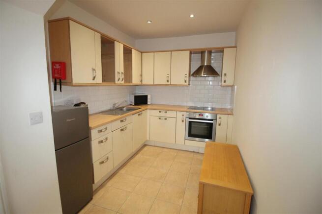 Duckworth Buildings, flat 7, kitchen.JPG