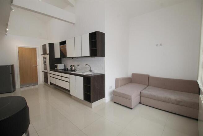 Duckworth Buildings, flat 4, kitchen & lounge.JPG