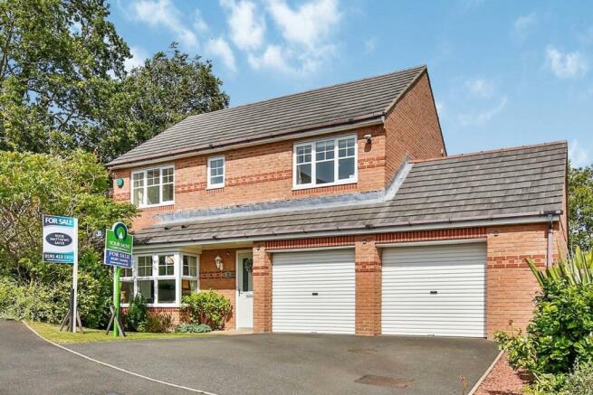 4 bedroom detached house for sale in West Meadows, Chopwell, Newcastle ...