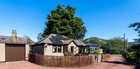 Keridan, Leithen Crescent, Innerleithen, EH44 6JL