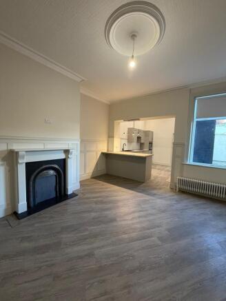 WhatsApp Image 2025-11-21 at 10.38.21 (1)