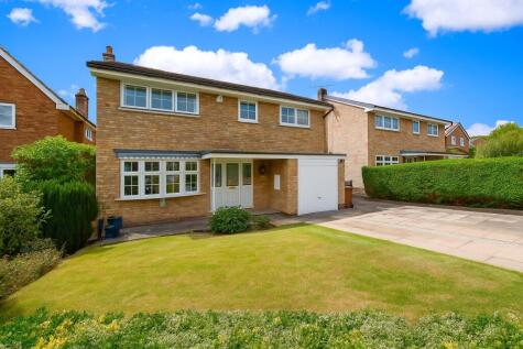 Hoyle Court Road, Baildon, Shipley, West Yorkshire, BD17