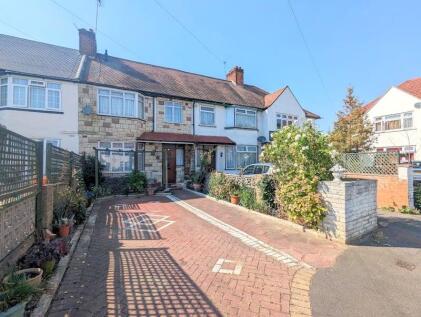 Leamington Close, Hounslow, TW3