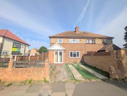 Peacock Avenue, Bedfont, TW14