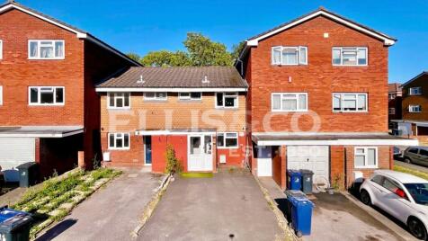 Matthews Road, Greenford, UB6