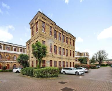 West Park Road, Southall, UB2