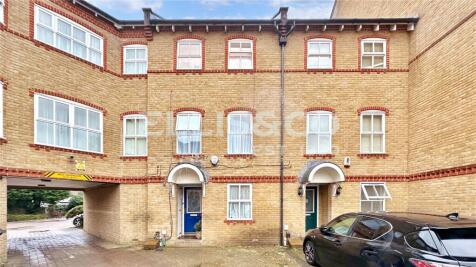 Chamberlayne Avenue, Wembley, HA9