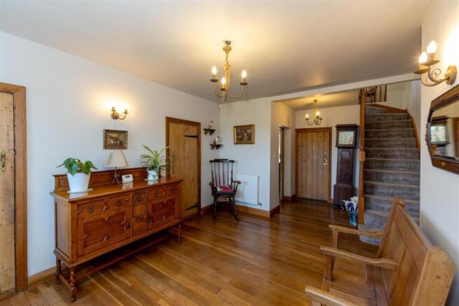 Reception area 1.1 with stairs SAPL9275-CR3-202503