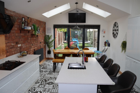 Lichfield Road, Sandhills