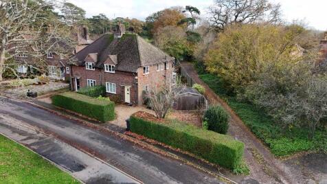 Longacre Crescent, Cuckfield