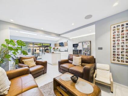 Princes Way, Ruislip, HA4