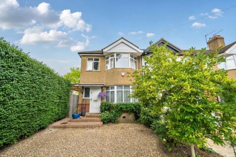Tudor Close, Pinner, HA5