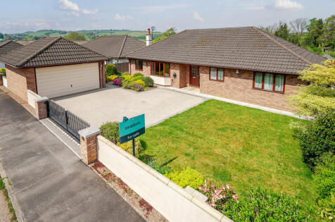 Ashleigh Park, Bampton, Tiverton, Devon, EX16