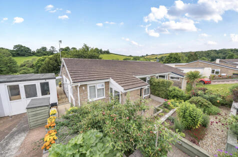 Bourchier Close, Bampton, Tiverton, Devon, EX16