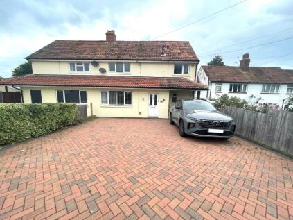 Grange Avenue, Street