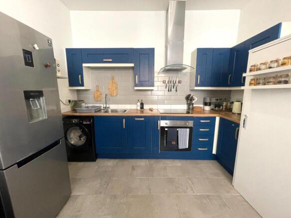 Kitchen.JPG