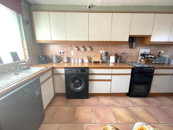 Kitchen.JPG