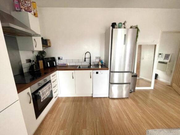 Kitchen.JPG