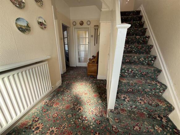 RECEPTION HALLWAY