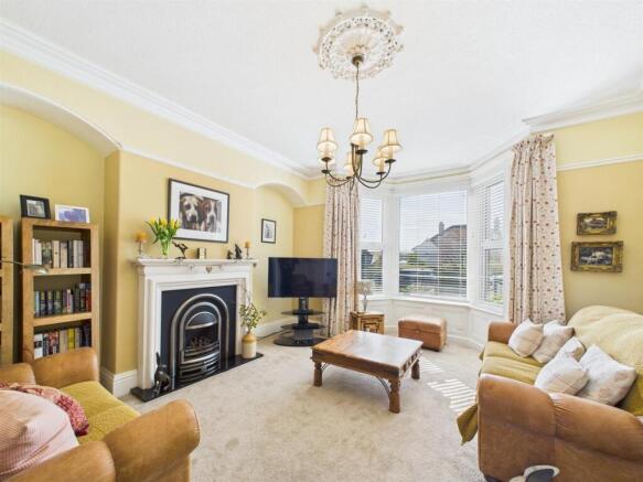 Living Room.jpg