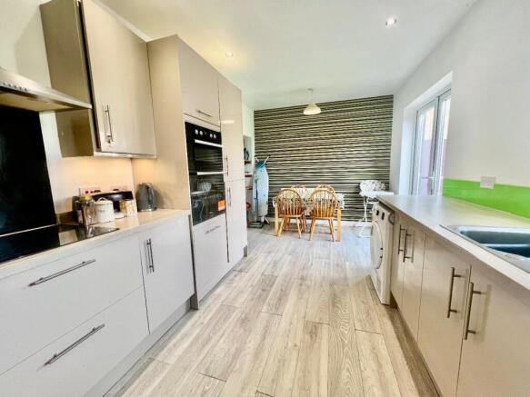 Kitchen/Dining Room