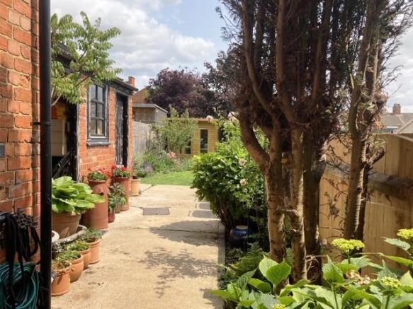 Rear Garden to Summer House