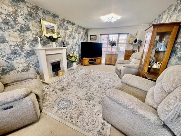 Lounge (First Floor)