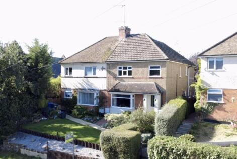 FOUR BEDROOMS - Desborough Road, Rothwell, Kettering