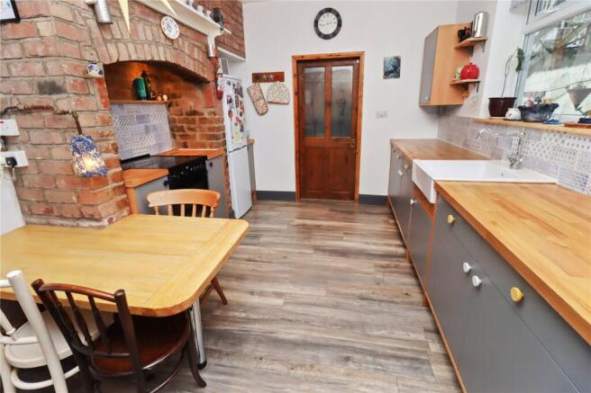 Breakfasting Kitchen