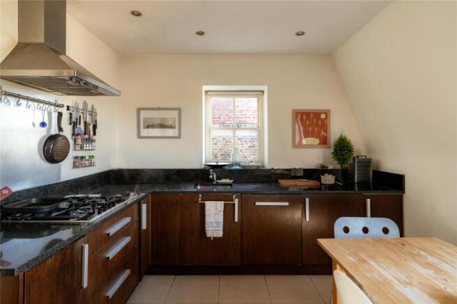 Eat-In Kitchen
