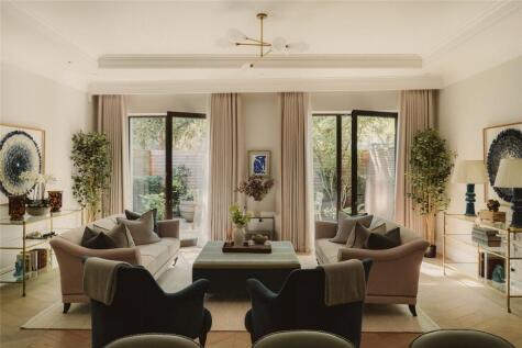 Auriens, 2 Dovehouse Street, Chelsea, SW3