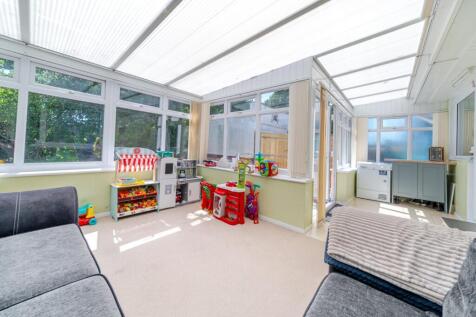 Milton Road, Waterlooville, Hampshire, PO7