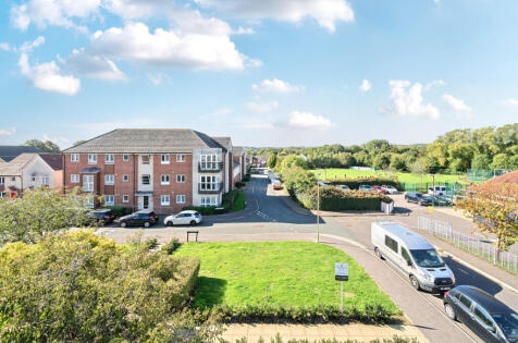 Dale Square, Havant, Hampshire, PO9