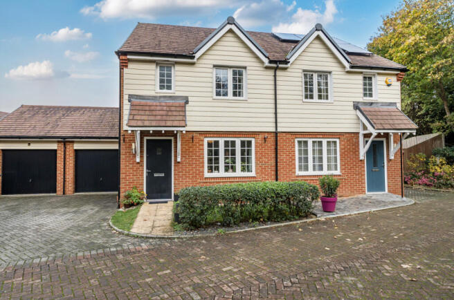 1377262-25-690cd0...