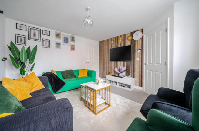 1388087-26-693811...