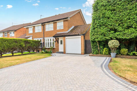 Meteor Close, Woodley, Reading