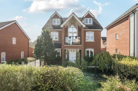 Bluebell Crescent, Woodley, Reading