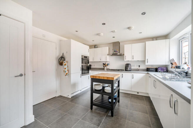 1324895-21-687668...