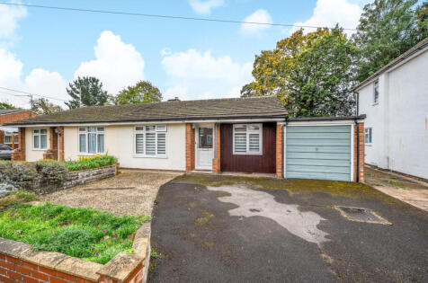 Fawcett Crescent, Woodley, Reading