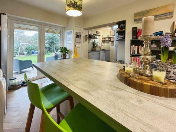 Dining Area & Kitche