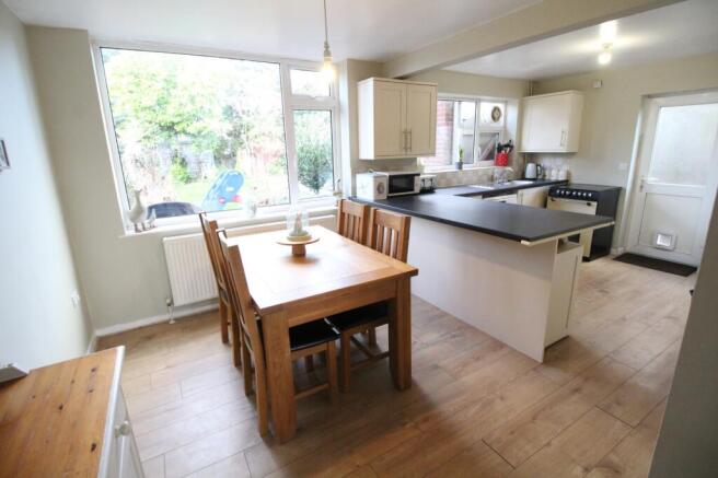 Kitchen/Dining Room