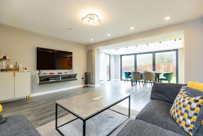 Living/Dining Area