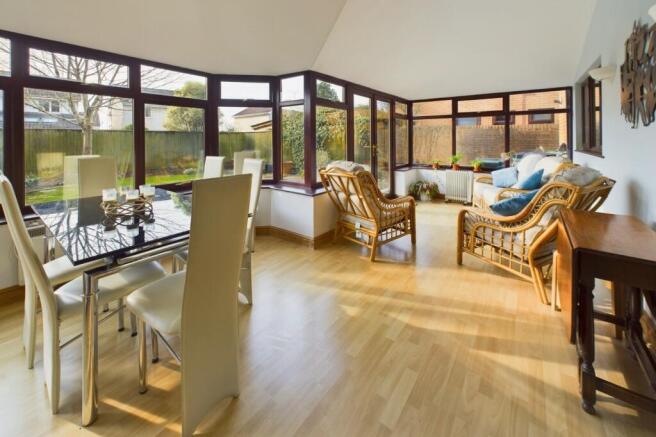 Conservatory/Dining