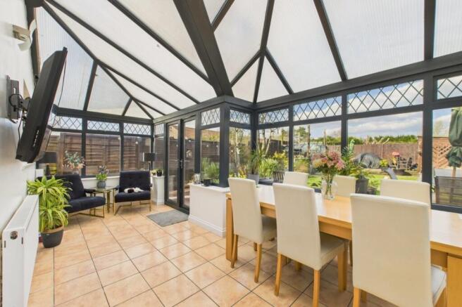 Dining/Conservatory